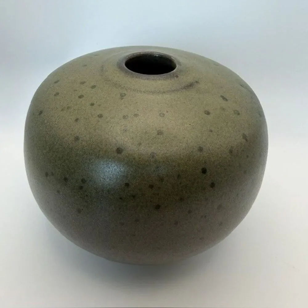 Hand Made Round Bud Vase Green Speckled Sphere Glazed Pottery 4